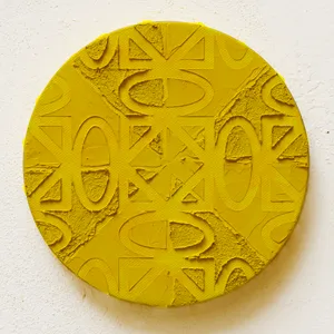 nel giallo