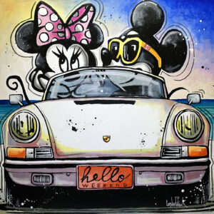 Minnie et Mickey  Mouse voyagent en Porsche sur la Nationale 7